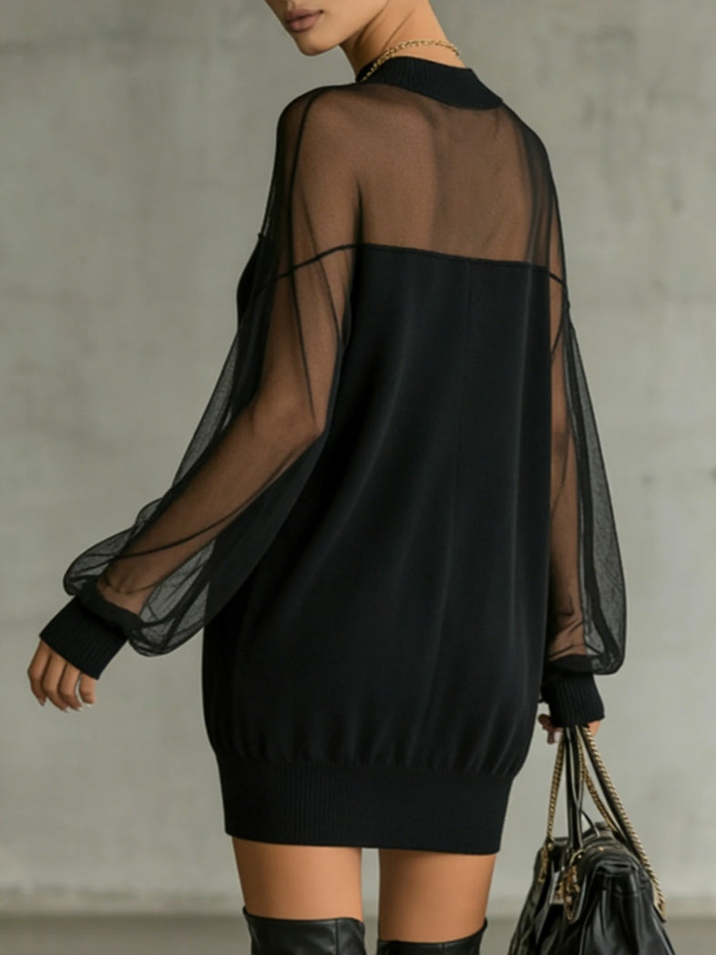 Vestido Feminino Curto de Tricô com Manga de Tule e Gola Alta – Praga