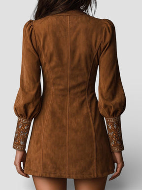 Vestido Feminino Curto Boho de Camurça com Bordado Floral – Marrakesh