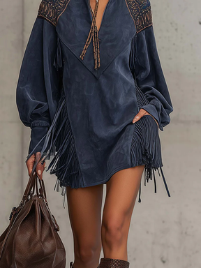 Vestido Feminino Azul Curto Boho de Suede com Franjas e Bordado – Tulum