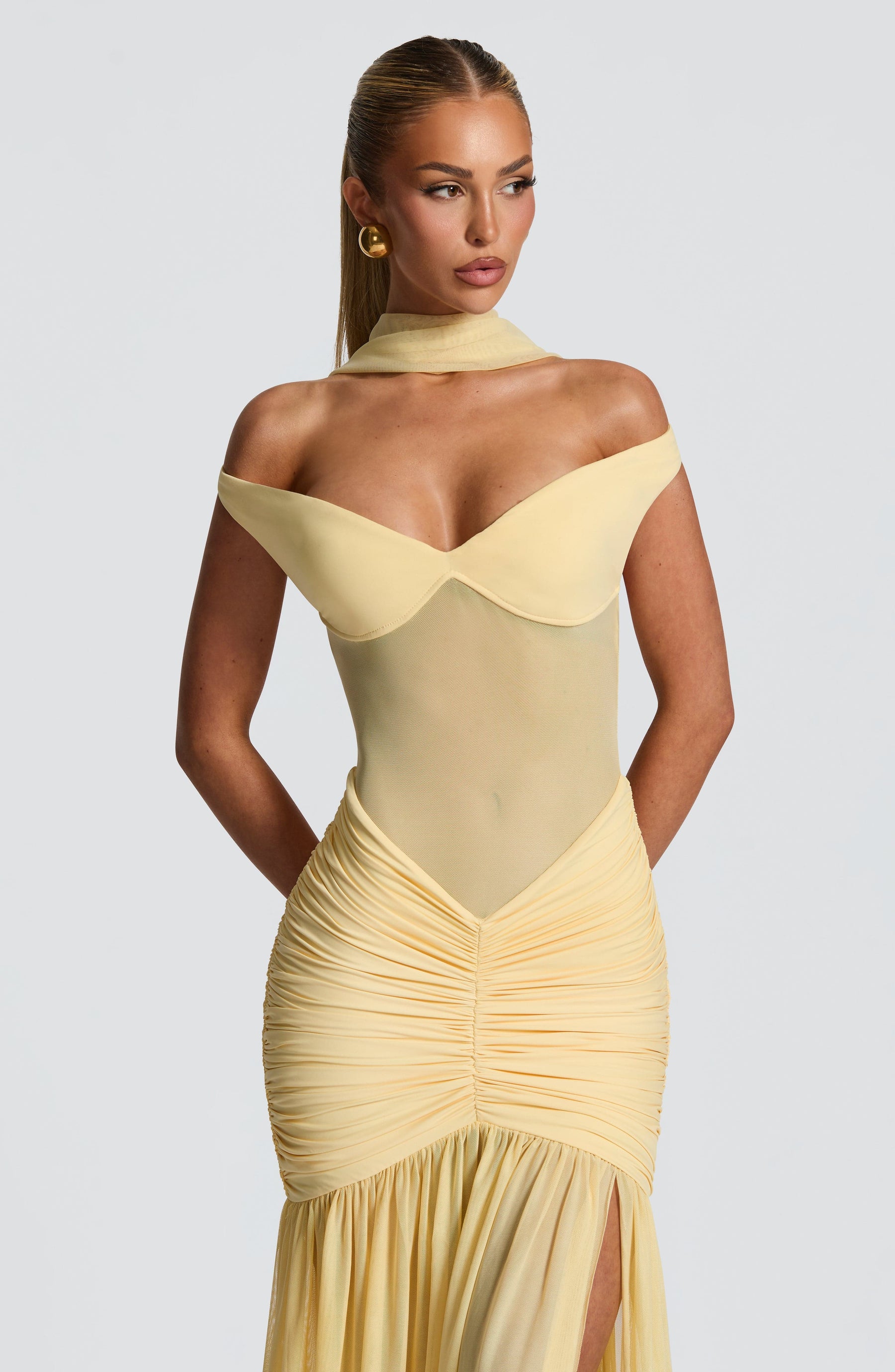 Vestido Longo em Tule Transparente - Alaia
