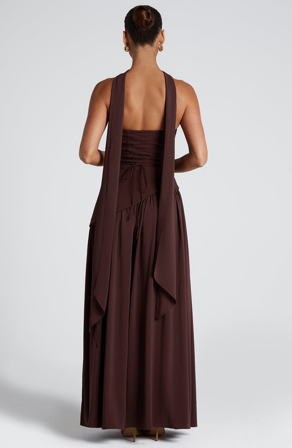 Vestido Feminino Longo Tomara que Caia com Gola Choker e Fenda – Chianti