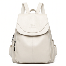 Mochila Feminina de Couro Legítimo com Aba Frontal – Torino