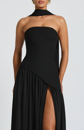 Vestido Feminino Longo Tomara que Caia com Gola Choker e Fenda – Chianti