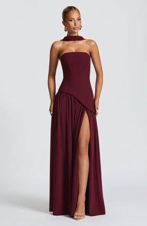 Vestido Feminino Longo Tomara que Caia com Gola Choker e Fenda – Chianti