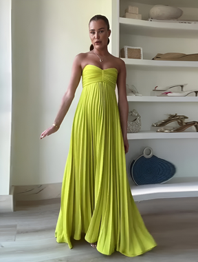 Vestido Feminino Longo Plissado com Echarpe Tomara que Caia – Amabile
