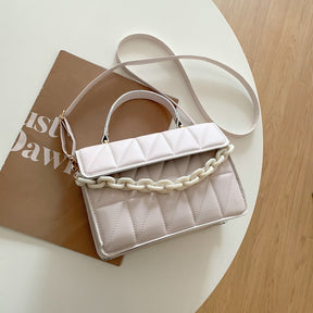 promoções  ofertas  bolsas femininas de couro em promocao  bolsas de couro legitimo baratas  bolsas de couro  bolsas  bolsa transversal  bolsa feminina transversal  bolsa de ombro  bolsa de couro feminina  bolsa couro preta  bolsa couro pequena  bolsa couro legitimo fabrica