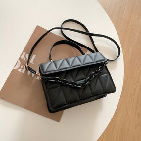 promoções  ofertas  bolsas femininas de couro em promocao  bolsas de couro legitimo baratas  bolsas de couro  bolsas  bolsa transversal  bolsa feminina transversal  bolsa de ombro  bolsa de couro feminina  bolsa couro preta  bolsa couro pequena  bolsa couro legitimo fabrica